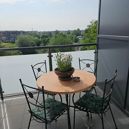 Aleja 1 Maja Apartament