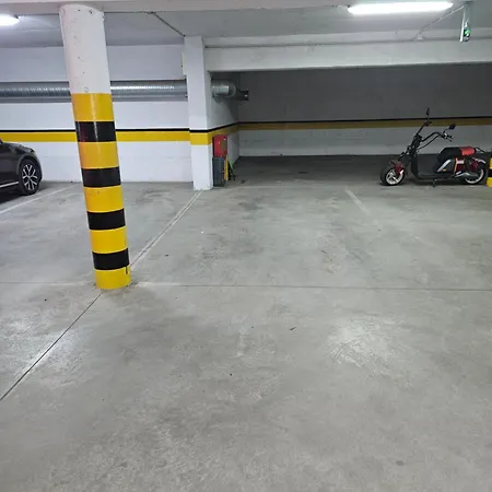 Aleja 1 Maja Apartament